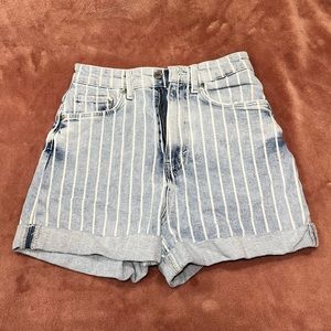 High Waist Denim Shorts - Taille Haute Shorts